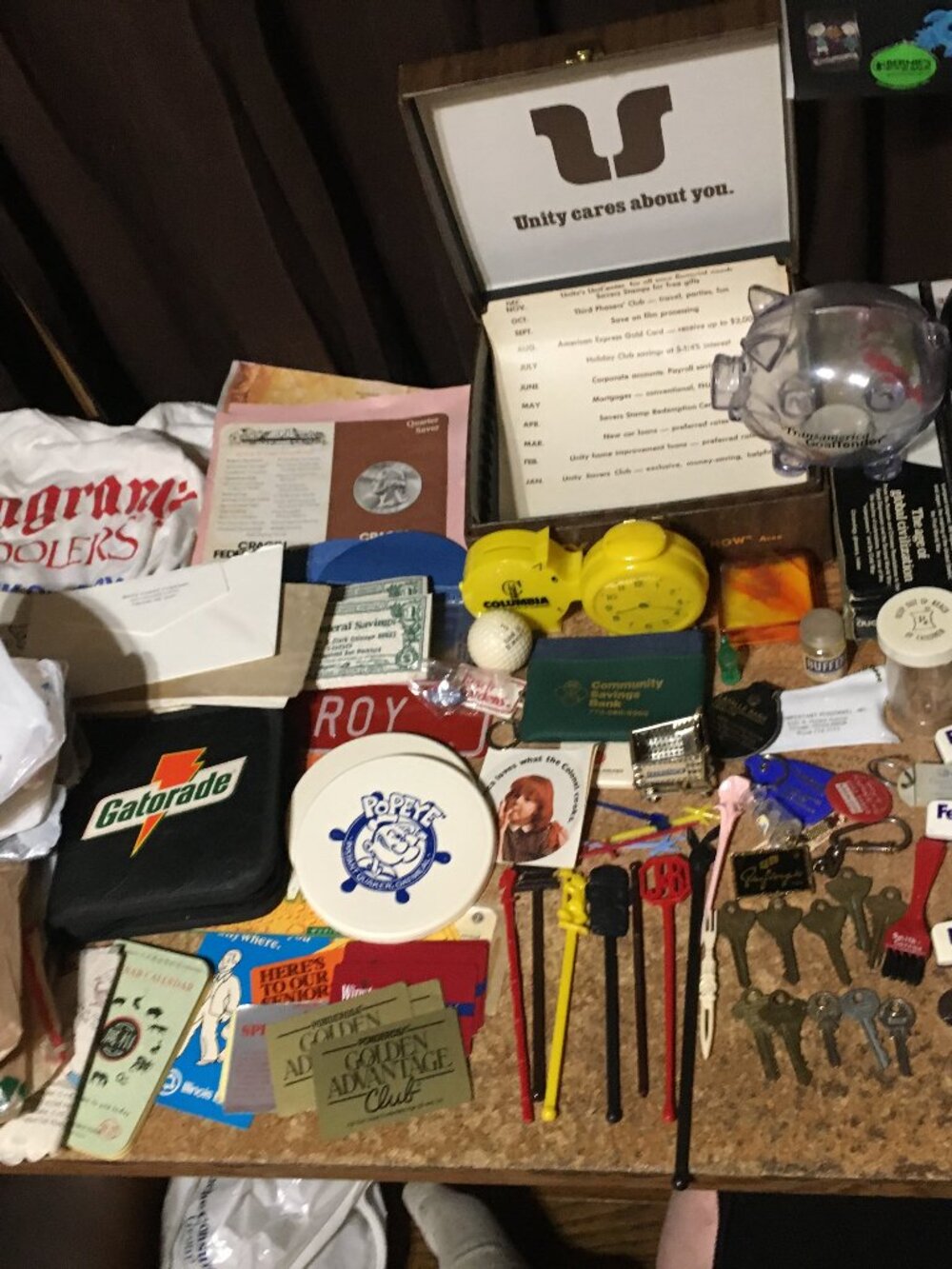 BIG LOT OF VINTAGE ADVERTISING ITEMS SEARS KEYS DOMINICKS SEAGRAMS SWIZZLE STICK